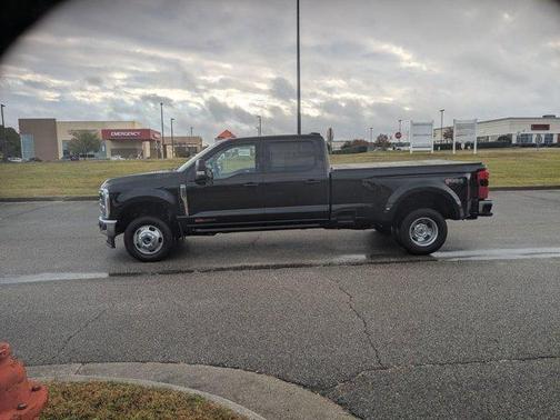 2024 Ford F-350 Lariat Super Duty