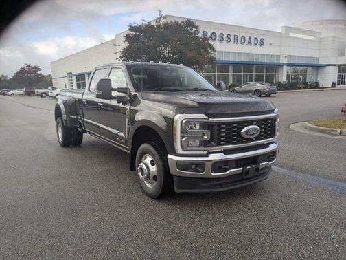 2024 Ford F-350 Lariat Super Duty