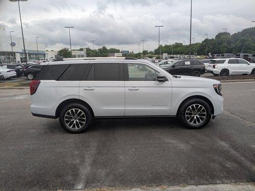 Silver Metallic 2025 Ford Expedition Platinum
