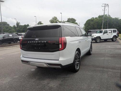Silver Metallic 2025 Ford Expedition Platinum