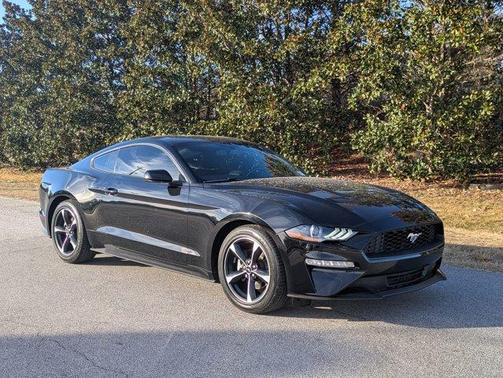 2020 Ford Mustang EcoBoost