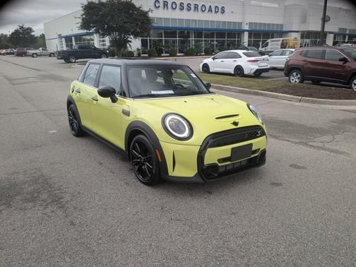 2023 MINI Hardtop COOPER S CLASSIC