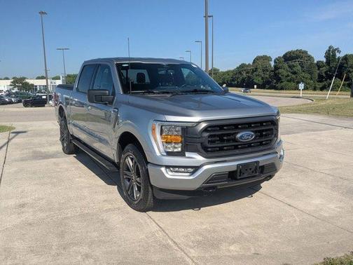 Iconic Silver Metallic 2023 Ford F-150 XLT