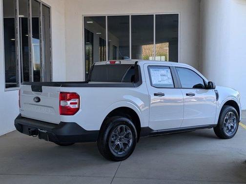 Oxford White 2026 Ford Maverick XLT