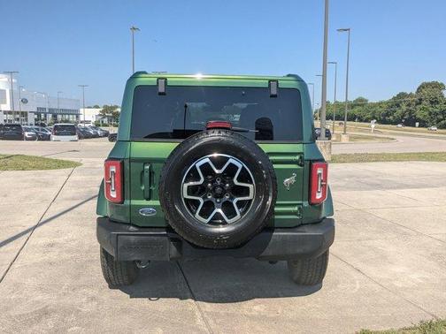 Green Metallic 2025 Ford Bronco Outer Banks