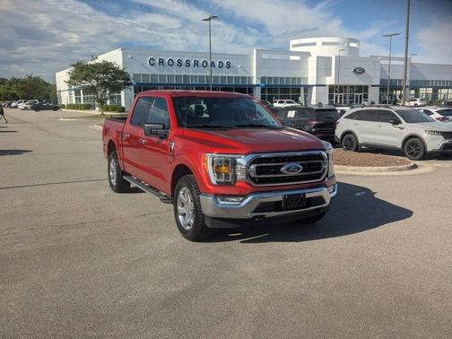 Hot Pepper Red Metallic Tinted Clearcoat 2023 Ford F-150 XLT