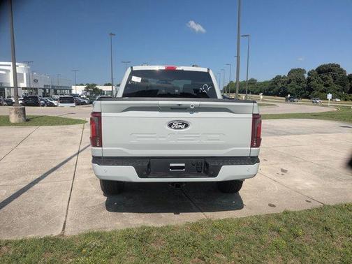 Avalanche 2026 Ford F-150 Lariat