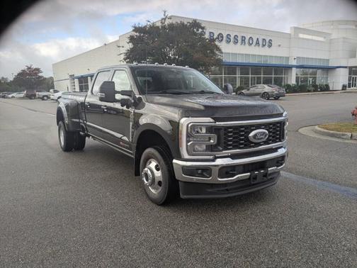 2024 Ford F-350 LARIAT SUPER DUTY