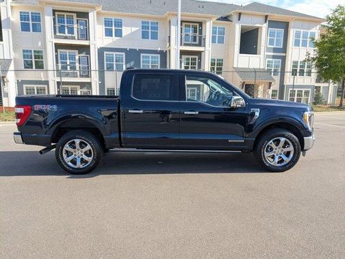 Blue Metallic 2022 Ford F-150 Lariat