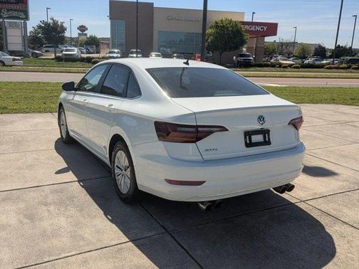 Pure White 2019 Volkswagen Jetta 1.4T S