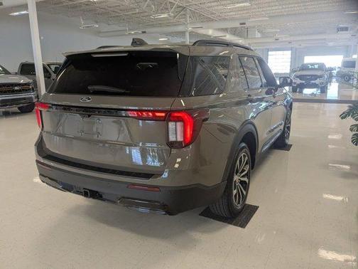 Gray 2026 Ford Explorer ST-Line