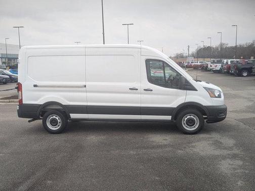 2025 Ford Transit-250 148 WB Medium Roof Cargo
