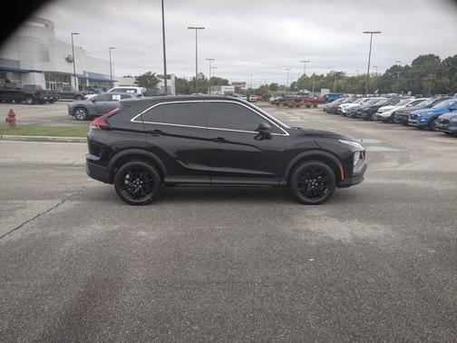 2024 Mitsubishi Eclipse Cross LE