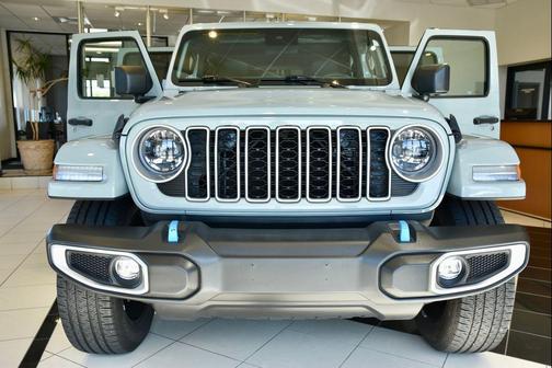 2024 Jeep Wrangler 4xe Sahara