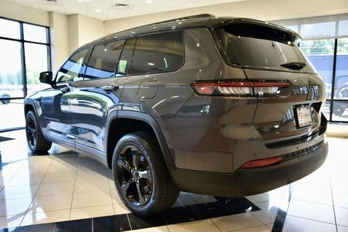2022 Jeep Grand Cherokee L Altitude