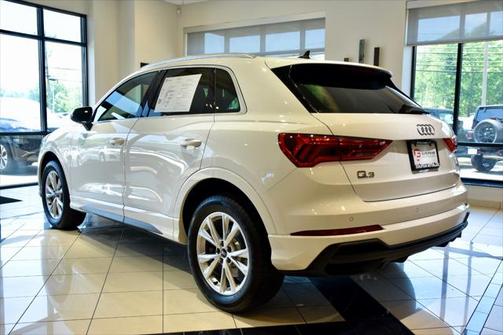 2023 Audi Q3 Premium 45 TFSI S line quattro Tiptronic