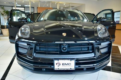 2023 Porsche Macan S