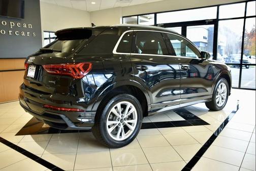 2024 Audi Q3 Premium 45 TFSI S line quattro Tiptronic