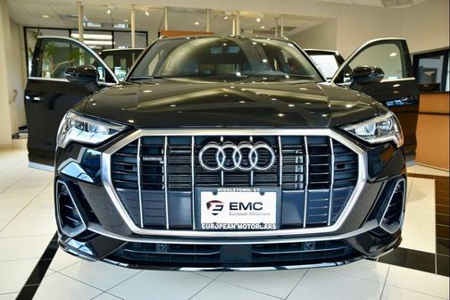 2024 Audi Q3 Premium 45 TFSI S line quattro Tiptronic