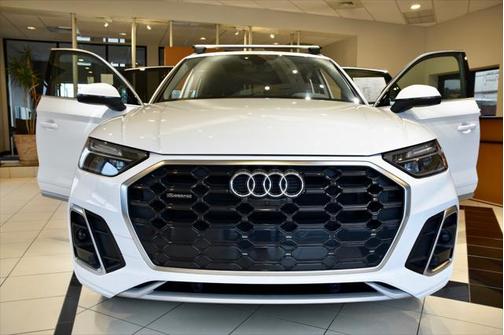 2024 Audi Q5 45 S line Premium Plus