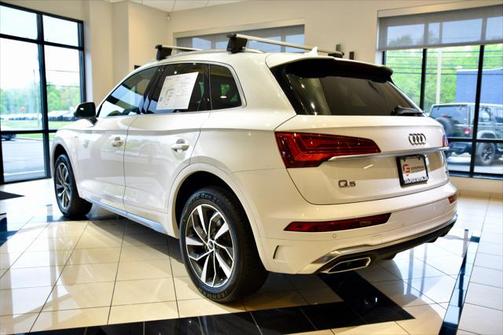 2024 Audi Q5 45 S line Premium Plus
