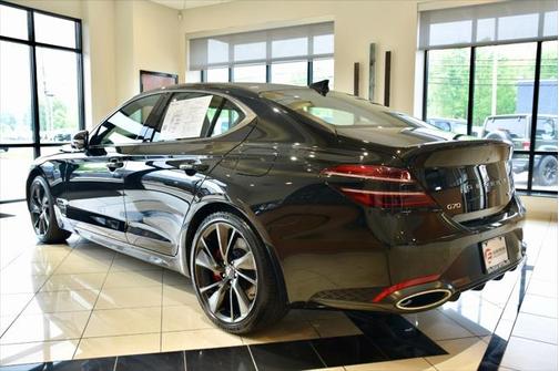 2022 Genesis G70 3.3T AWD