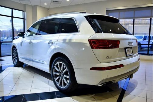 2019 Audi Q7 45 Premium Plus