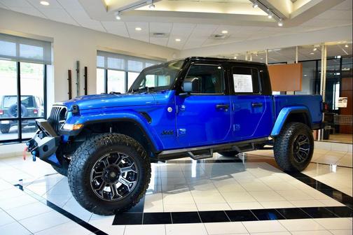 2021 Jeep Gladiator Overland