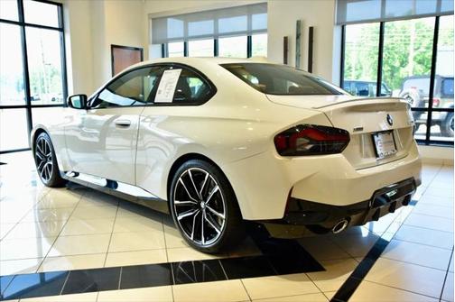 2023 BMW 230 i xDrive