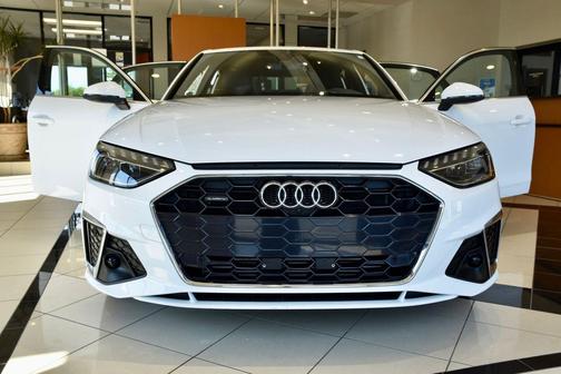 2024 Audi A4 45 S line Premium Plus
