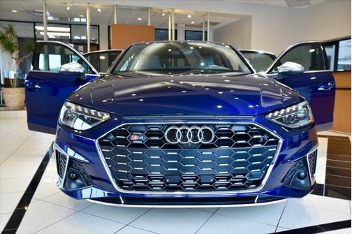 2023 Audi S4 Premium Plus TFSI quattro Tiptronic
