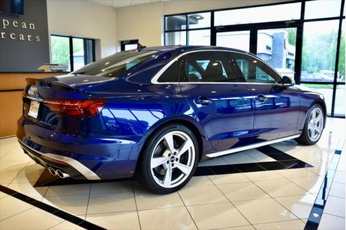 2023 Audi S4 Premium Plus TFSI quattro Tiptronic