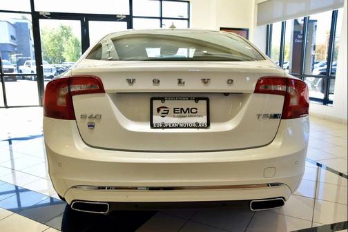2018 Volvo S60 Inscription T5 Platinum