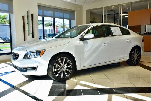 2018 Volvo S60 Inscription T5 Platinum