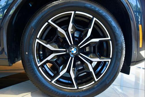 2023 BMW X4 xDrive30i