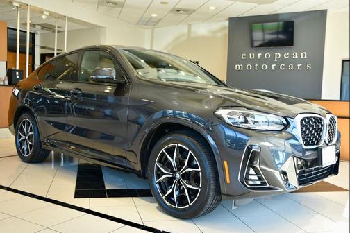 2023 BMW X4 xDrive30i