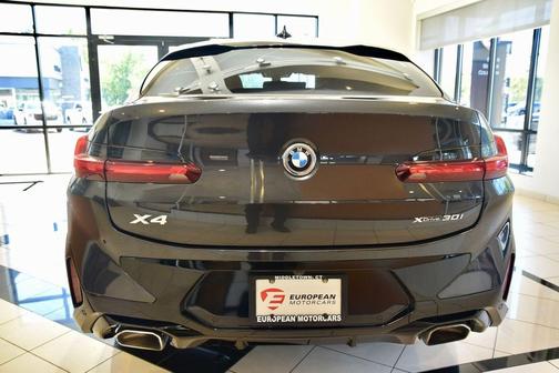 2023 BMW X4 xDrive30i