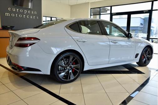 2022 Genesis G70 3.3T AWD