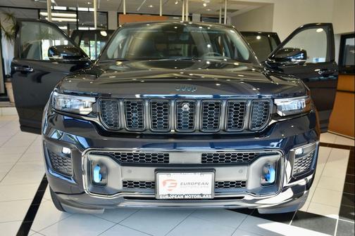 2023 Jeep Grand Cherokee 4xe 30th Anniversary