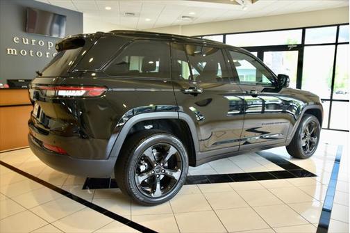 2023 Jeep Grand Cherokee Altitude