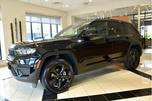 2023 Jeep Grand Cherokee Altitude
