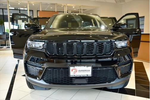 2023 Jeep Grand Cherokee Altitude