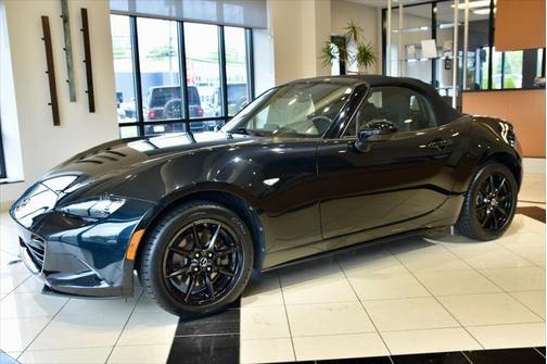 2019 Mazda MX-5 Miata Sport