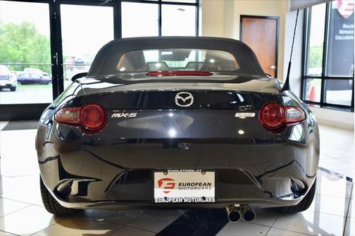 2019 Mazda MX-5 Miata Sport