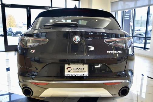 2024 Alfa Romeo Stelvio Ti