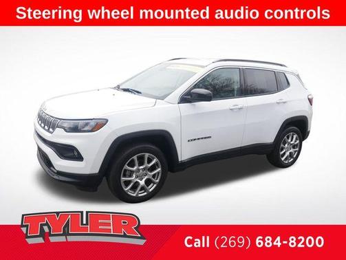Bright White Clearcoat 2022 Jeep Compass Latitude Lux