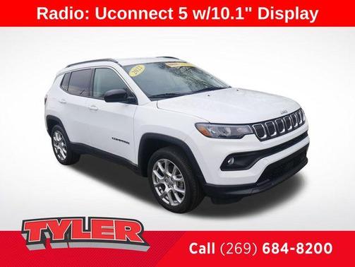 Bright White Clearcoat 2022 Jeep Compass Latitude Lux