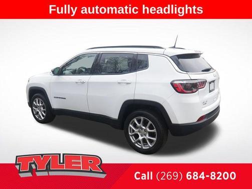 Bright White Clearcoat 2022 Jeep Compass Latitude Lux