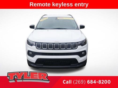 Bright White Clearcoat 2022 Jeep Compass Latitude Lux