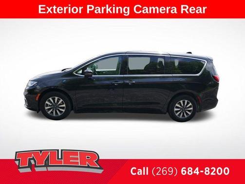 2023 Chrysler Pacifica Hybrid Touring L